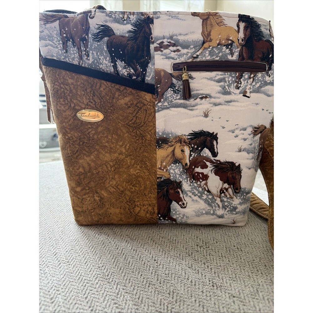 New Handmade Purse Tote bag with horses equestrian pockets zippered horse